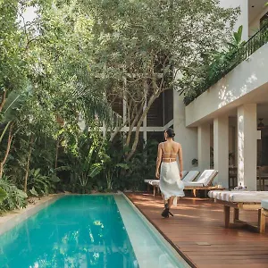 Lucky Duck Dt 4* Tulum